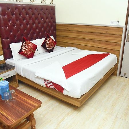 Hotel Delhi Darshan Deluxe-By Rsl Hospitality Ню Делхи Екстериор снимка
