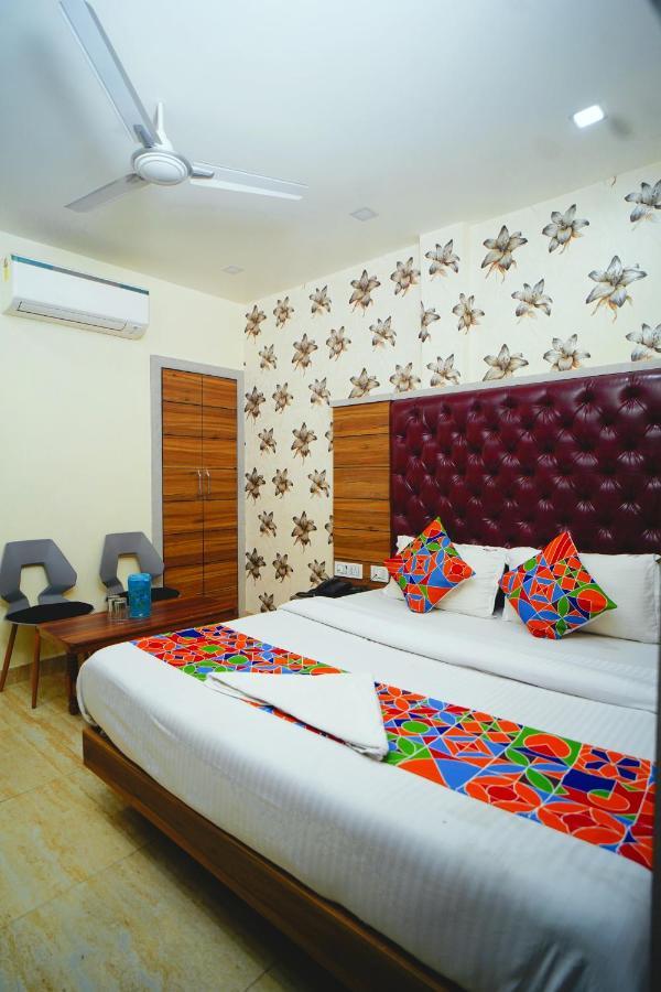 Hotel Delhi Darshan Deluxe-By Rsl Hospitality Ню Делхи Екстериор снимка