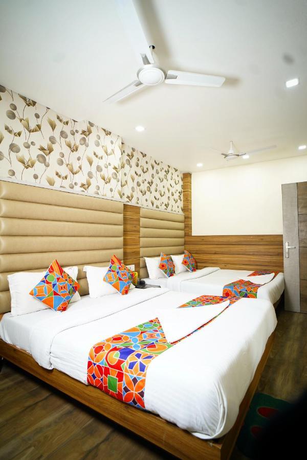 Hotel Delhi Darshan Deluxe-By Rsl Hospitality Ню Делхи Екстериор снимка