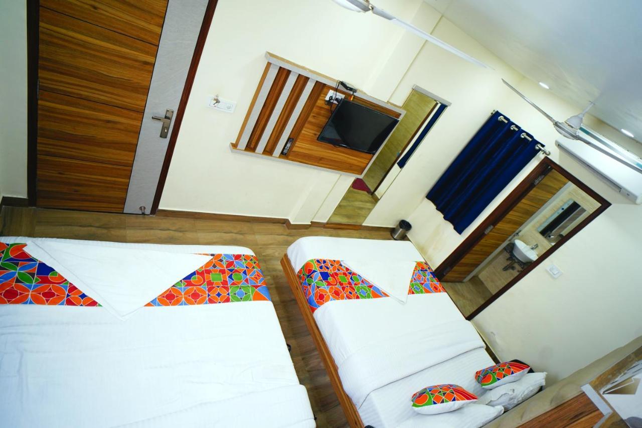 Hotel Delhi Darshan Deluxe-By Rsl Hospitality Ню Делхи Екстериор снимка